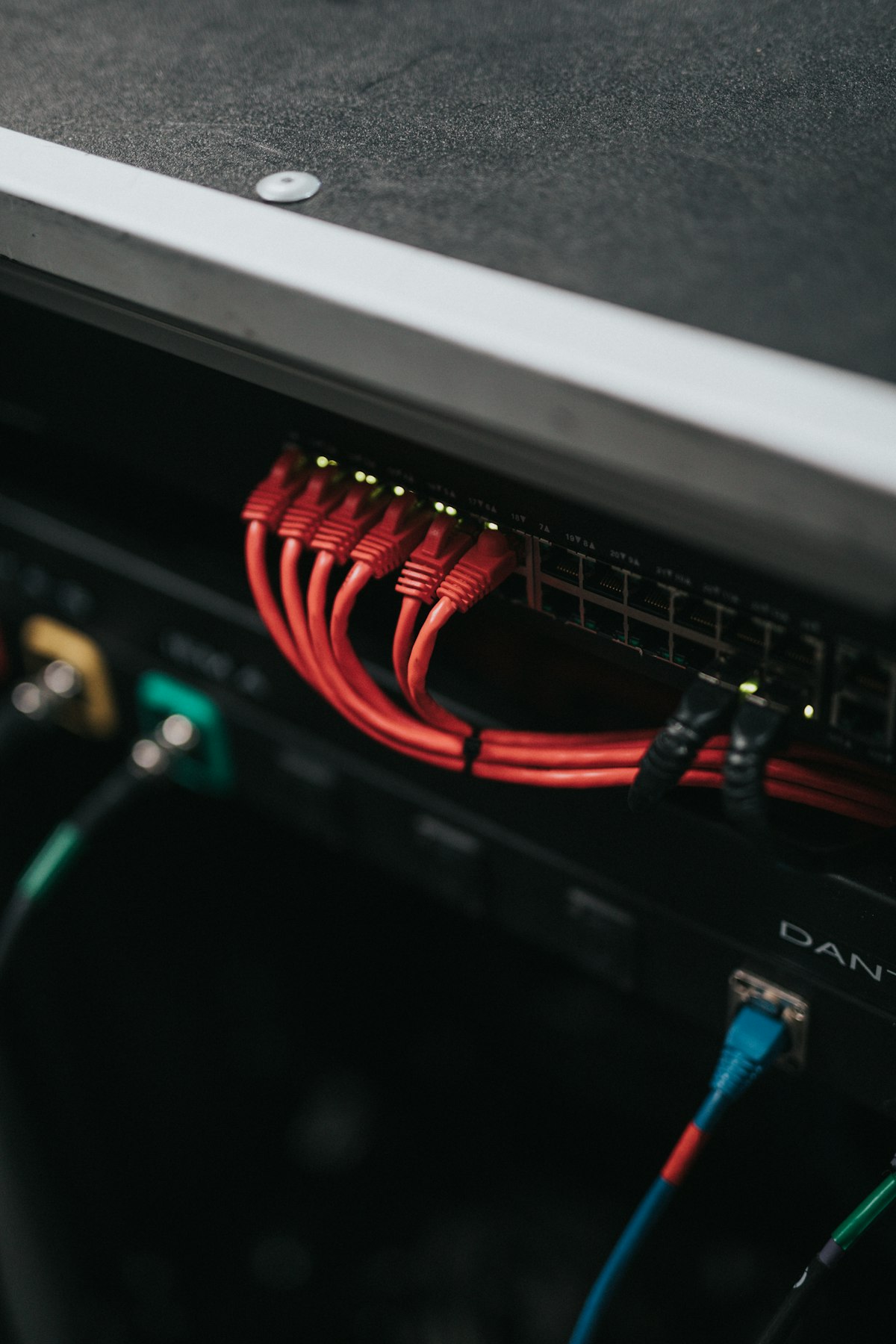 Network switch and structured cabling